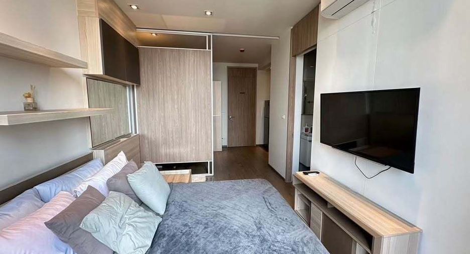 For rent studio condo in Khlong Toei, Bangkok