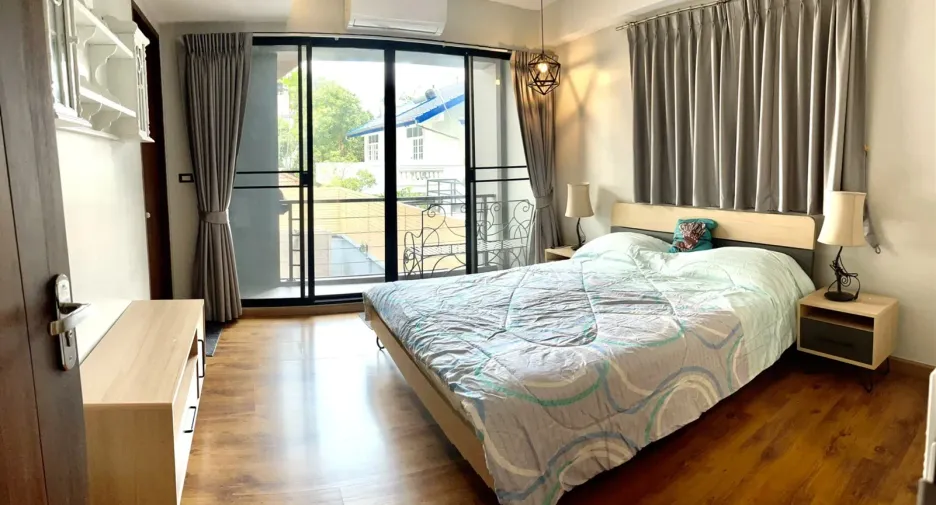 Haus zur Miete mit 5 Zimmer in Watthana, Bangkok
