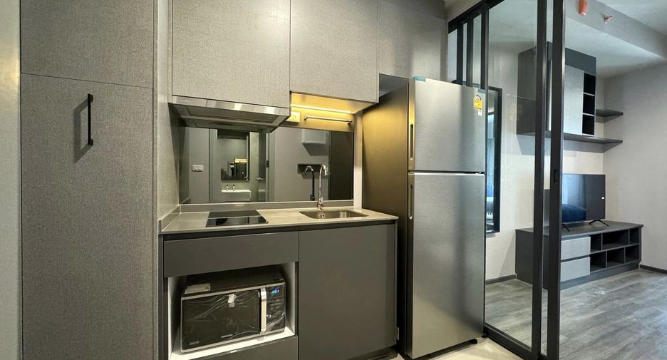 For rent 1 bed condo in Bang Rak, Bangkok