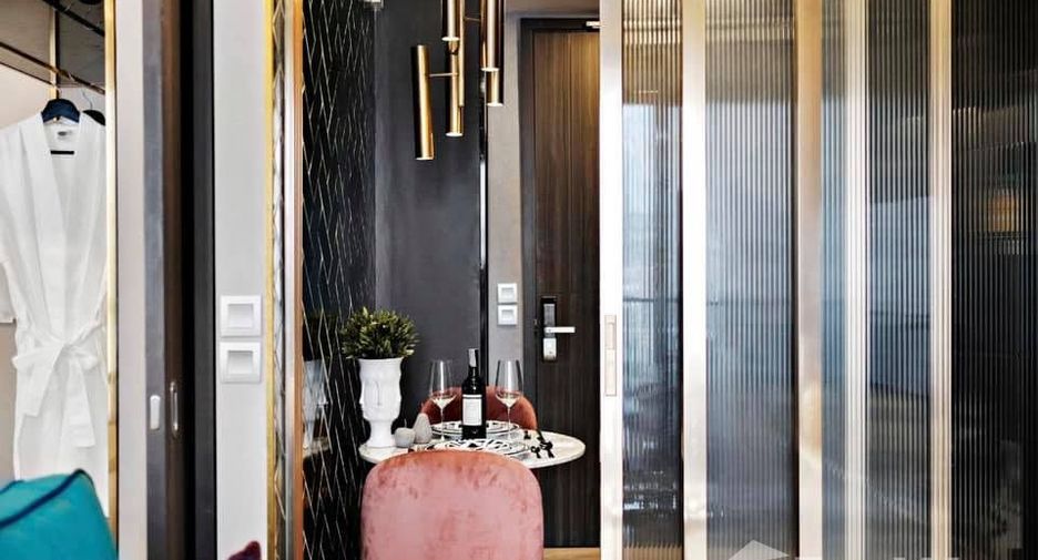 For rent 1 bed condo in Khlong Toei, Bangkok