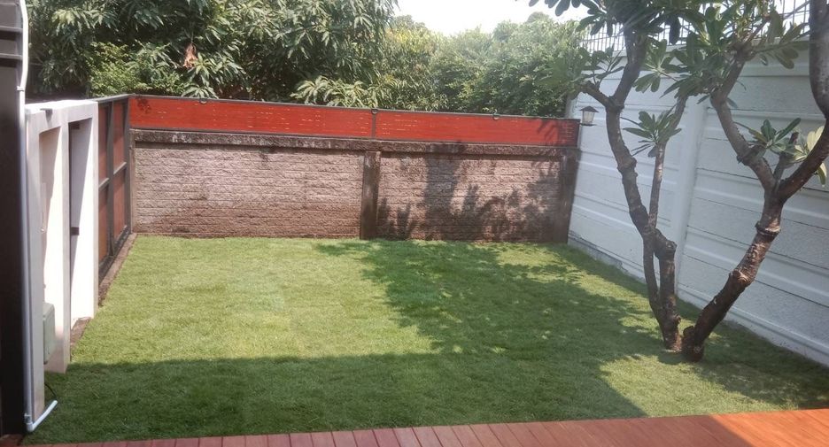 For rent 3 bedrooms house in Lat Krabang, Bangkok