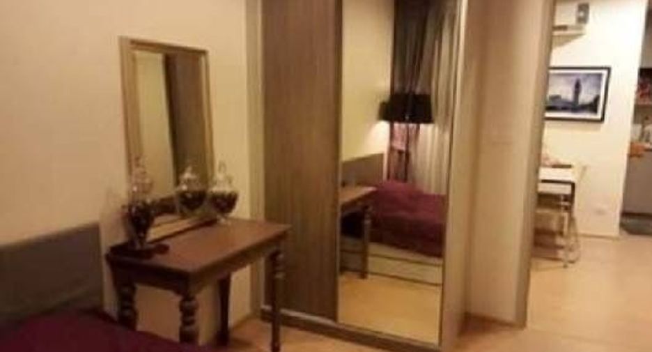 For rent 2 bedrooms condo in Thon Buri, Bangkok