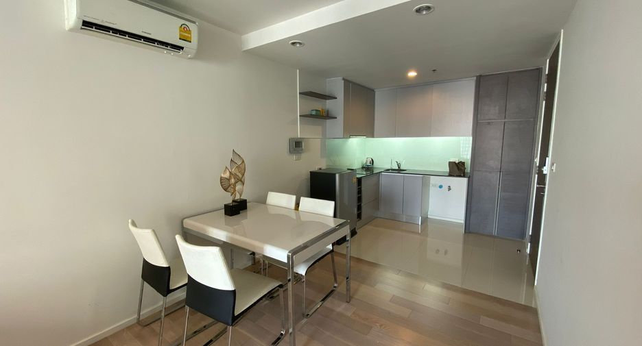 For rent 1 bed condo in Watthana, Bangkok