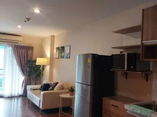 Wohnung zur Miete mit 1 Zimmer in Phra Khanong, Bangkok