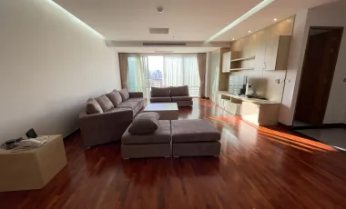 For rent 4 bedrooms apartment in Khlong Toei, Bangkok