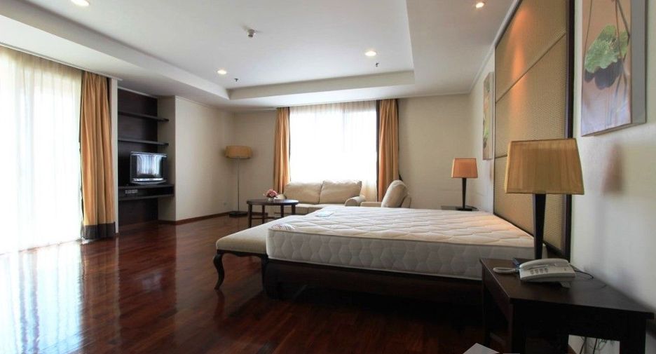 Wohnung zur Miete mit 3 Zimmer in Watthana, Bangkok