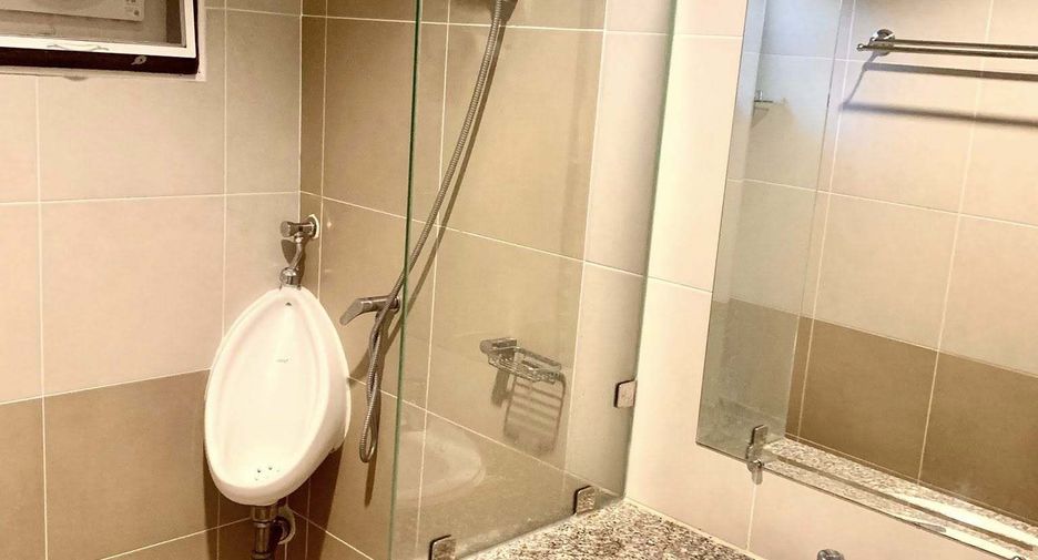 For rent 3 bedrooms house in Khan Na Yao, Bangkok