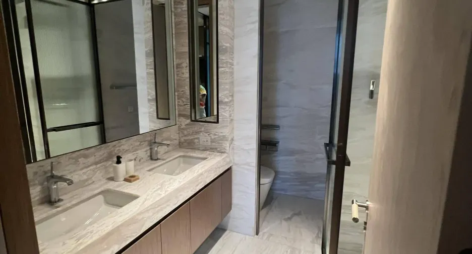 Wohnung zur Miete mit 1 Zimmer in Pathum Wan, Bangkok
