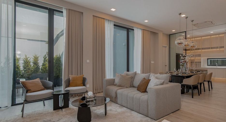 For rent 4 bedrooms house in Saphan Sung, Bangkok