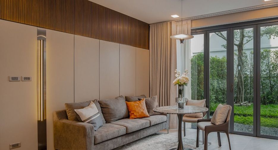 For rent 4 bedrooms house in Saphan Sung, Bangkok