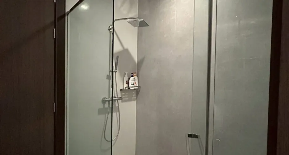 Condo en alquiler de 2 habitaciones en Khlong Toei, Bangkok