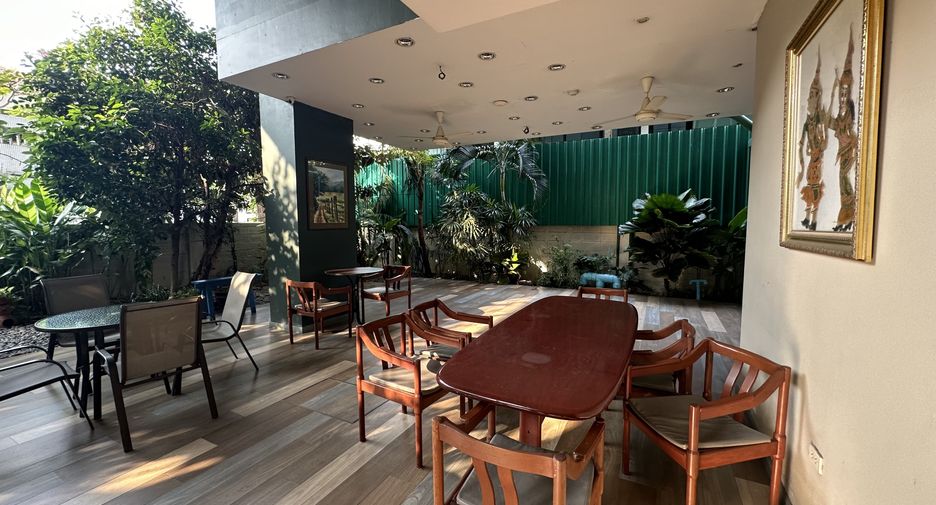 For rent studio apartment in Phaya Thai, Bangkok