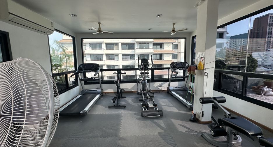 For rent studio apartment in Phaya Thai, Bangkok