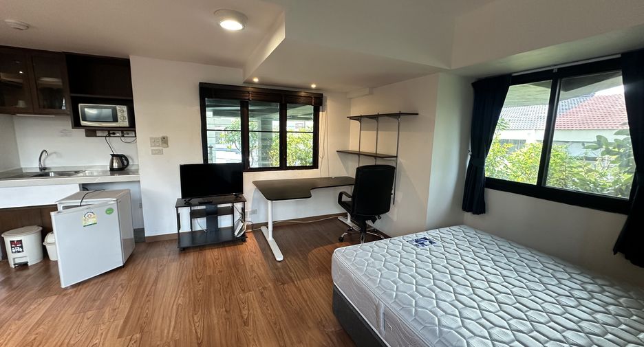 For rent studio apartment in Phaya Thai, Bangkok