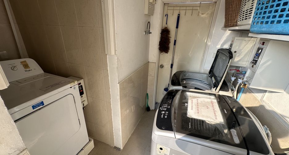 For rent studio apartment in Phaya Thai, Bangkok