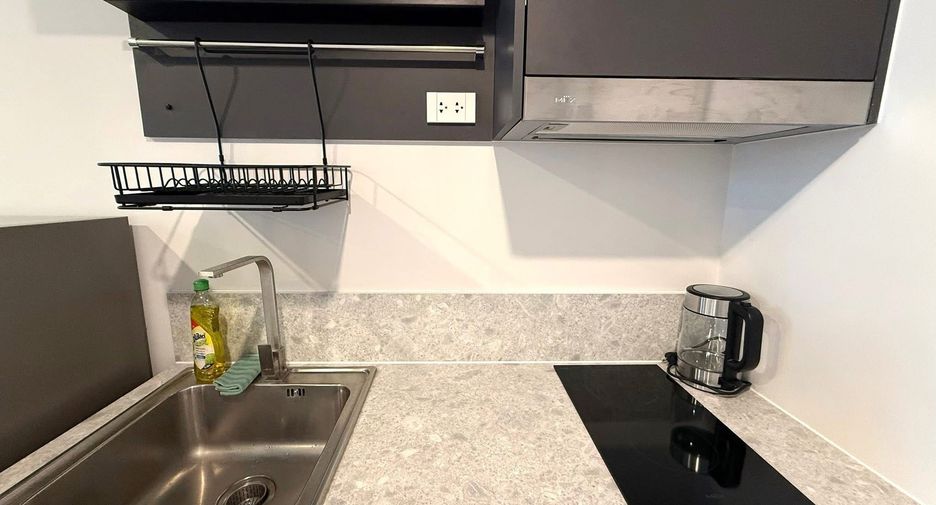 For rent 1 bed condo in Huai Khwang, Bangkok