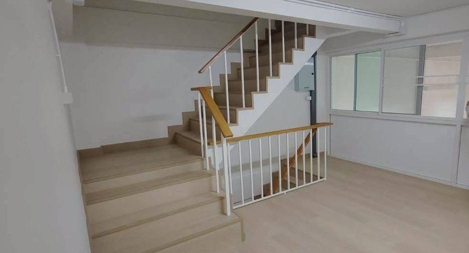 For rent office in Phaya Thai, Bangkok