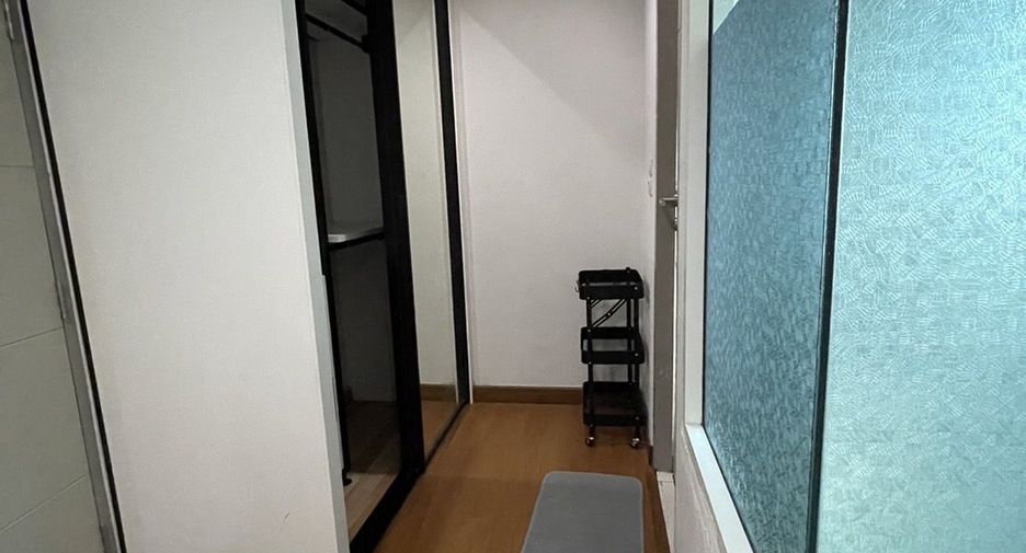 For rent 1 bed condo in Ratchathewi, Bangkok