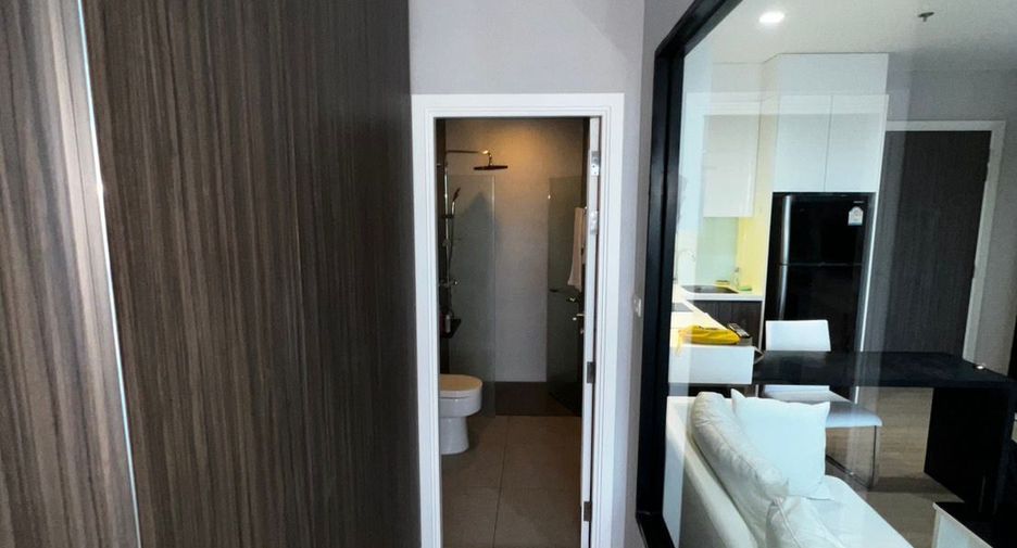 À louer 1 chambre condo à Khlong San, Bangkok