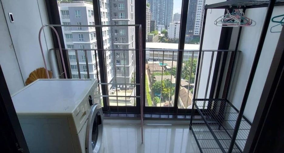 À louer 1 chambre condo à Huai Khwang, Bangkok
