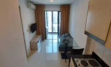 À louer 1 chambre condo à Huai Khwang, Bangkok