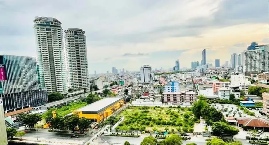 For rent 1 bed condo in Sathon, Bangkok
