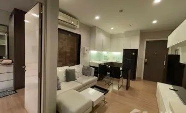 Wohnung zur Miete mit 1 Zimmer in Khlong San, Bangkok