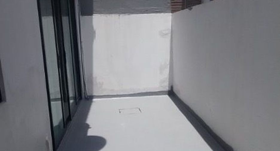 For rent 3 bedrooms townhouse in Prawet, Bangkok