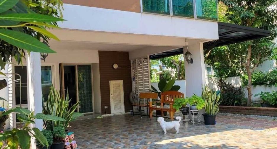 For rent 3 bedrooms house in Lat Krabang, Bangkok