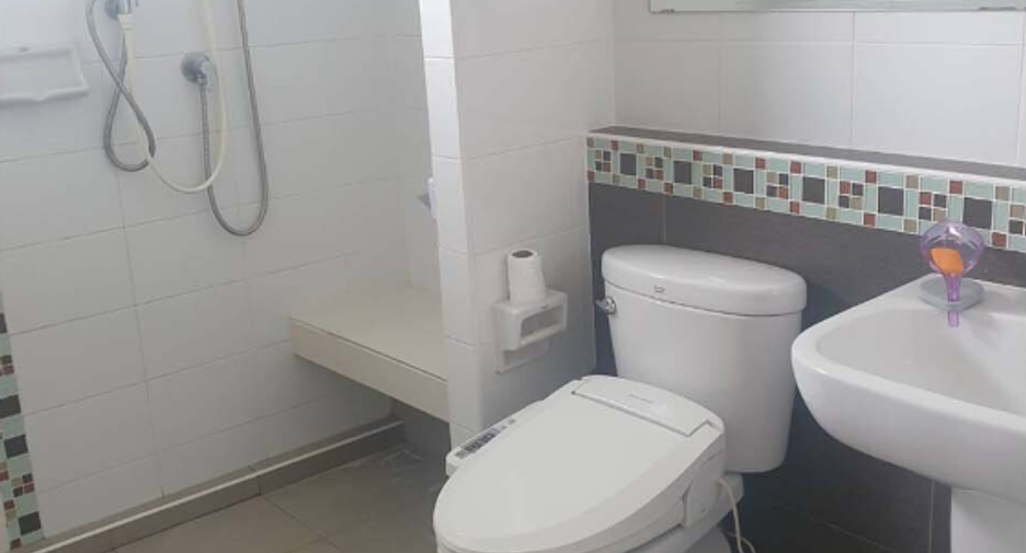 For rent 3 bedrooms house in Khlong Sam Wa, Bangkok