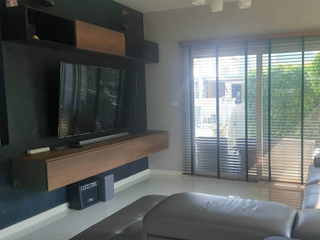 For rent 3 bedrooms house in Khlong Sam Wa, Bangkok