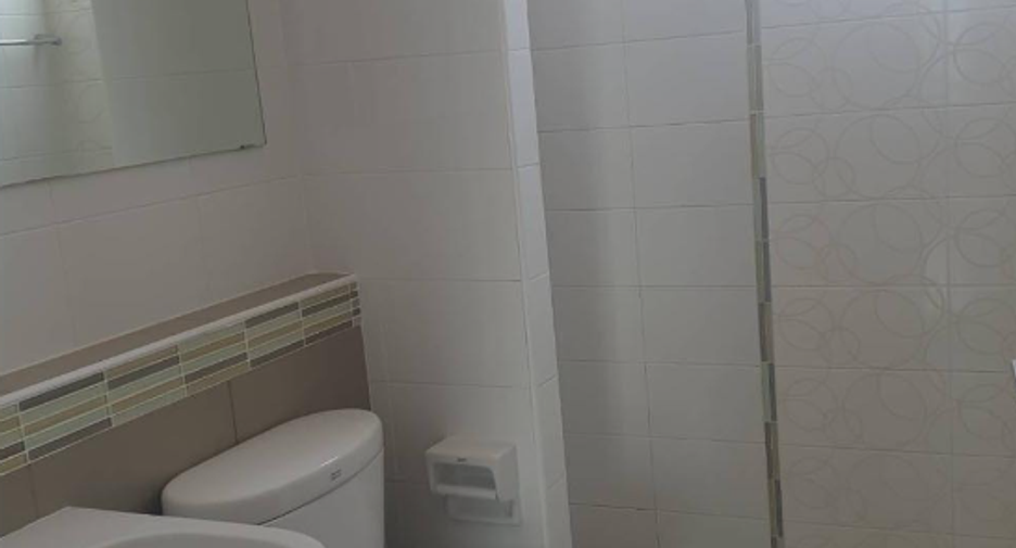For rent 3 bedrooms house in Khlong Sam Wa, Bangkok