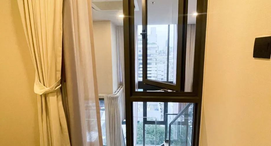For rent 1 bed condo in Pathum Wan, Bangkok