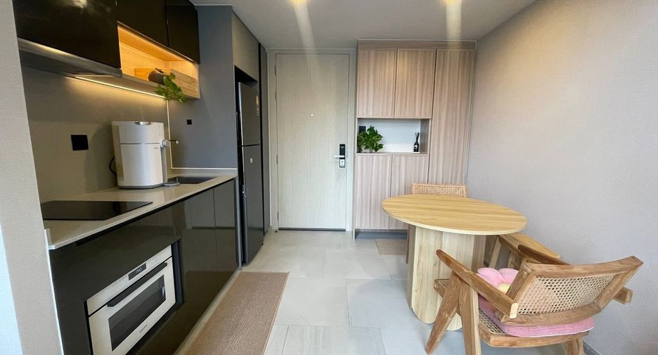 For rent 1 bed condo in Pathum Wan, Bangkok