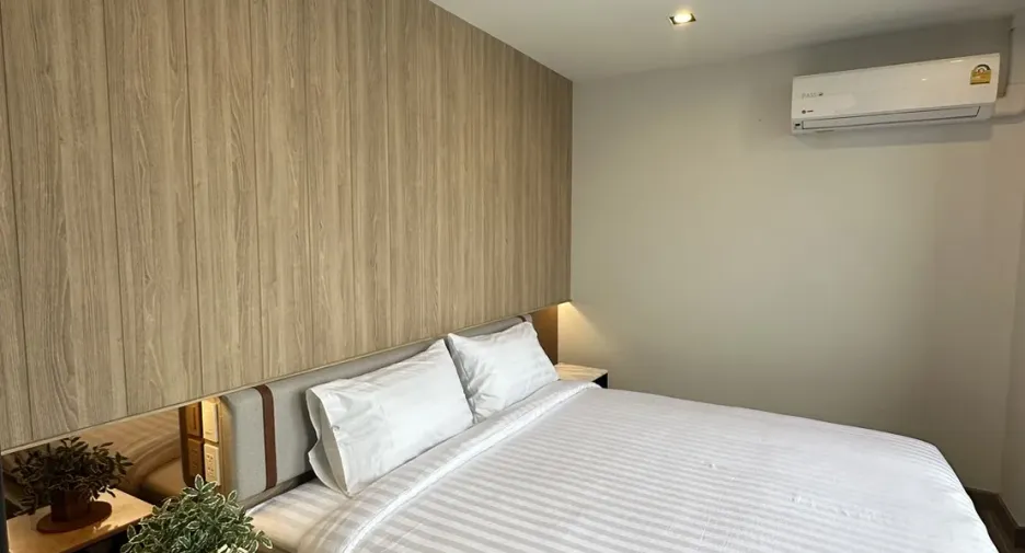 For rent 1 bed apartment in Pathum Wan, Bangkok
