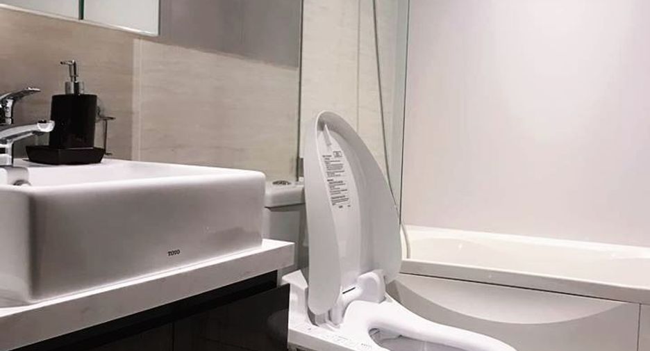 For rent 1 bed condo in Watthana, Bangkok