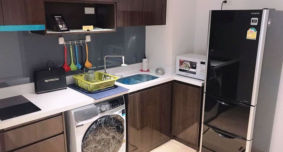 For rent 1 bed condo in Watthana, Bangkok