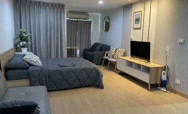 For rent 2 bedrooms condo in Bang Na, Bangkok