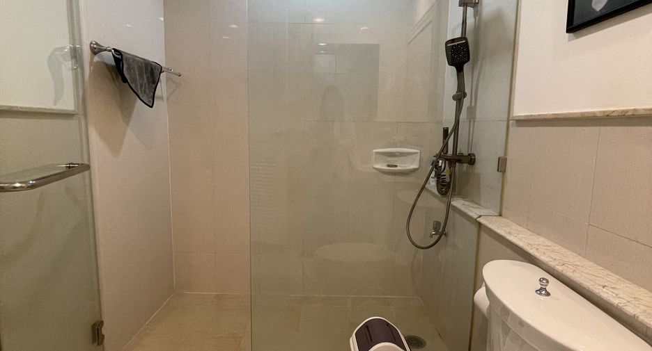 Wohnung zur Miete mit 2 Zimmer in Khlong Toei, Bangkok