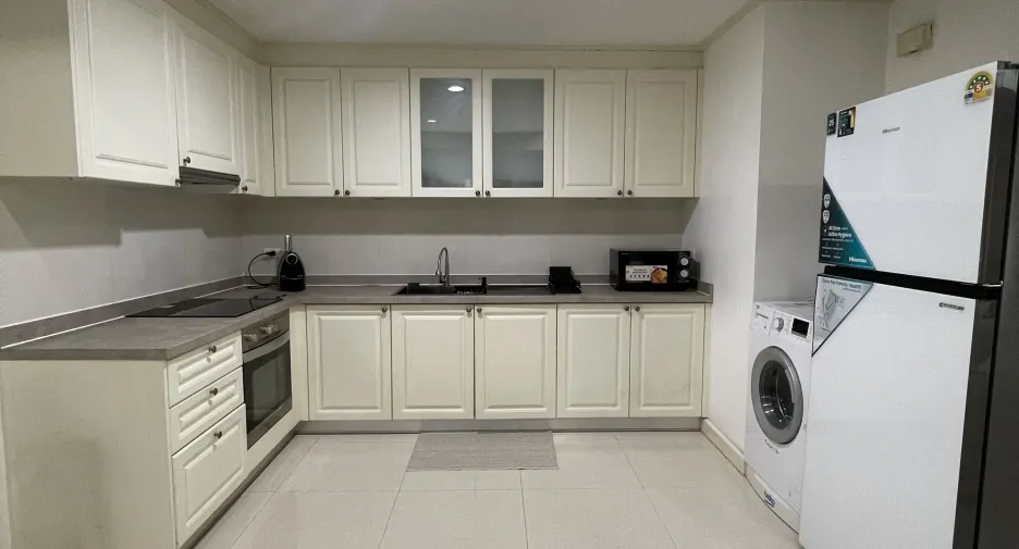Wohnung zur Miete mit 2 Zimmer in Khlong Toei, Bangkok