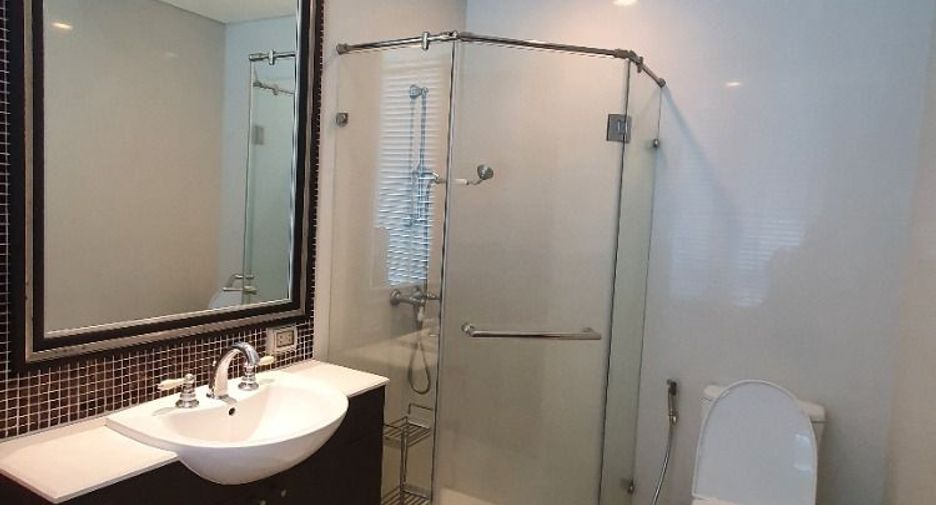 For rent 2 bedrooms condo in Bang Kho Laem, Bangkok