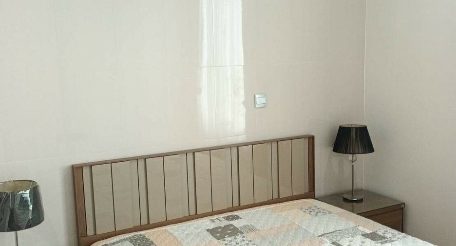 Condo en alquiler de 2 habitaciones en Khlong Toei, Bangkok
