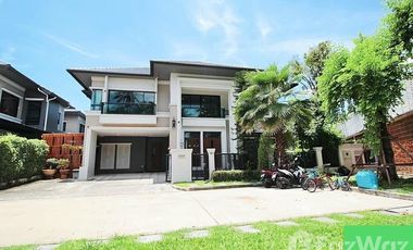 Casa en alquiler de 4 habitaciones en Saphan Sung, Bangkok