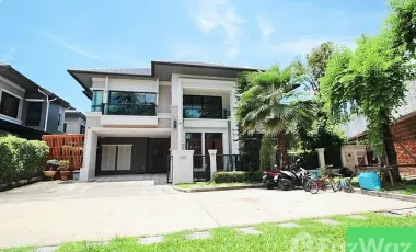 For rent 4 bedrooms house in Saphan Sung, Bangkok