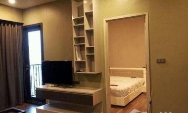 Condo en alquiler de 1 habitaciones en Khlong Toei, Bangkok