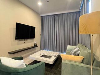 Condo en alquiler de 2 habitaciones en Huai Khwang, Bangkok