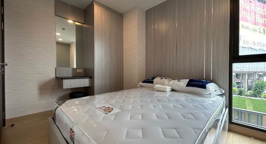 For rent 2 bedrooms condo in Huai Khwang, Bangkok