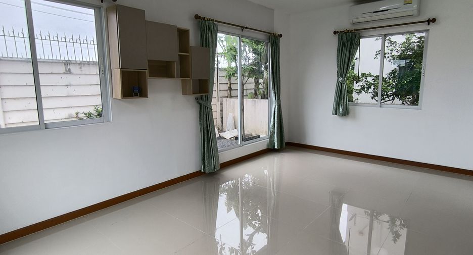 For rent 3 bedrooms house in Mueang Samut Prakan, Samut Prakan