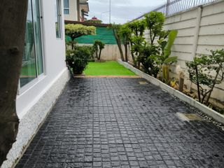 For rent 3 bedrooms house in Mueang Samut Prakan, Samut Prakan