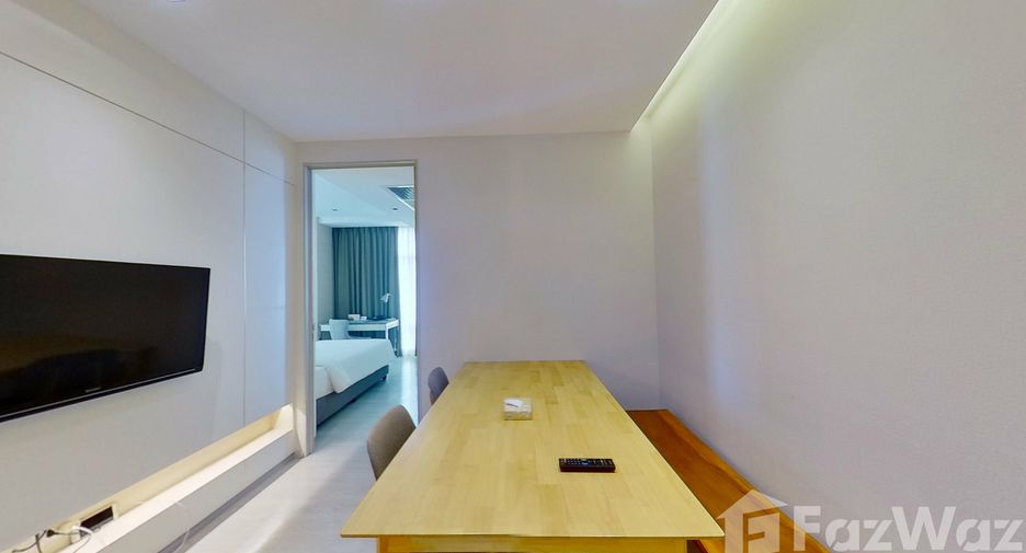 For rent 2 bedrooms apartment in Watthana, Bangkok